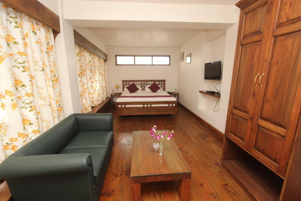 The Pear Tree Bed and Breakfast Shillong Esterno foto