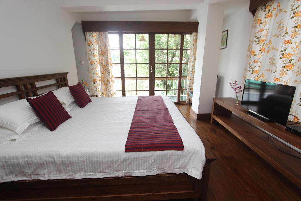 The Pear Tree Bed and Breakfast Shillong Esterno foto